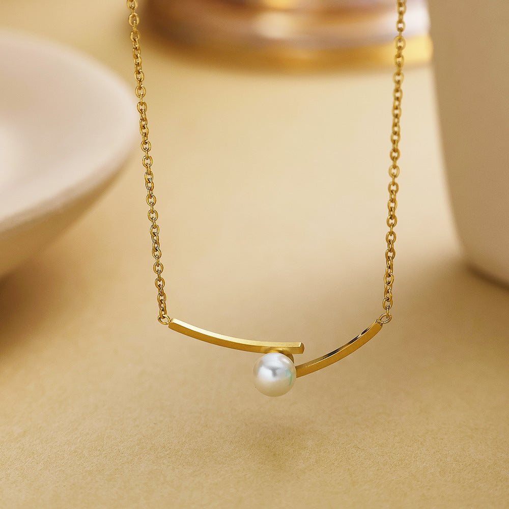 Pearl Gold Pendant Necklace – Graceful Glow of Elegance