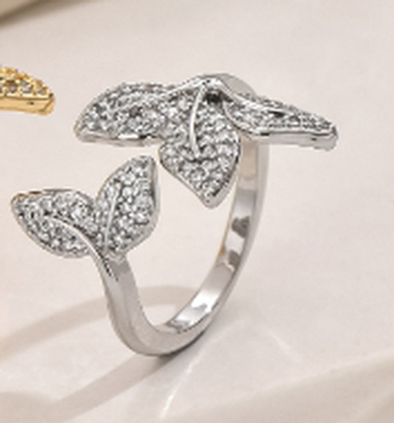 Modern Zircon Open Ring–  Fashion-Forward Elegant Glamour