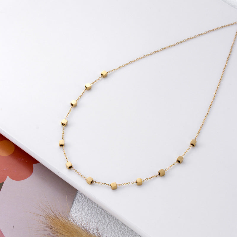 Golden Square Necklace – Minimalist Spark of Elegance