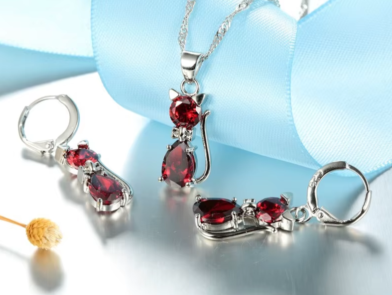 Sterling Silver Cat Pendant Set – Elegant & Adorable