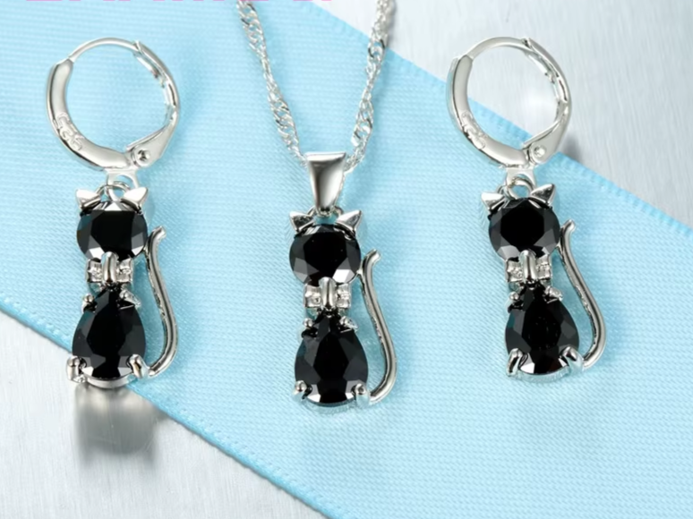 Sterling Silver Cat Pendant Set – Elegant & Adorable