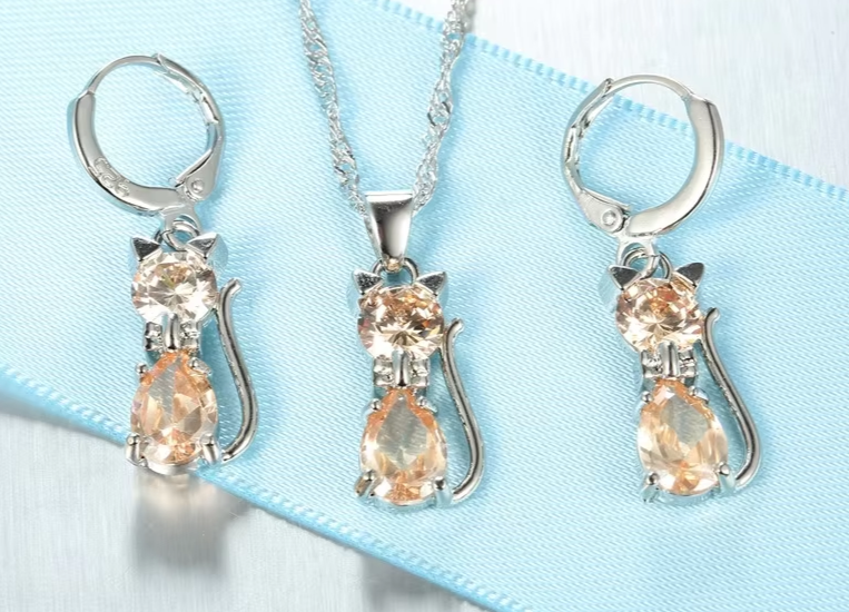 Sterling Silver Cat Pendant Set – Elegant & Adorable