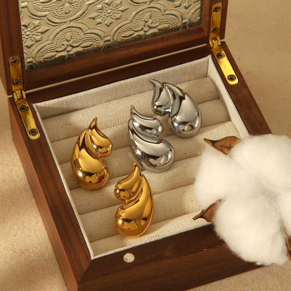 Double-Layer Drop Earrings – 18K Shine for Her