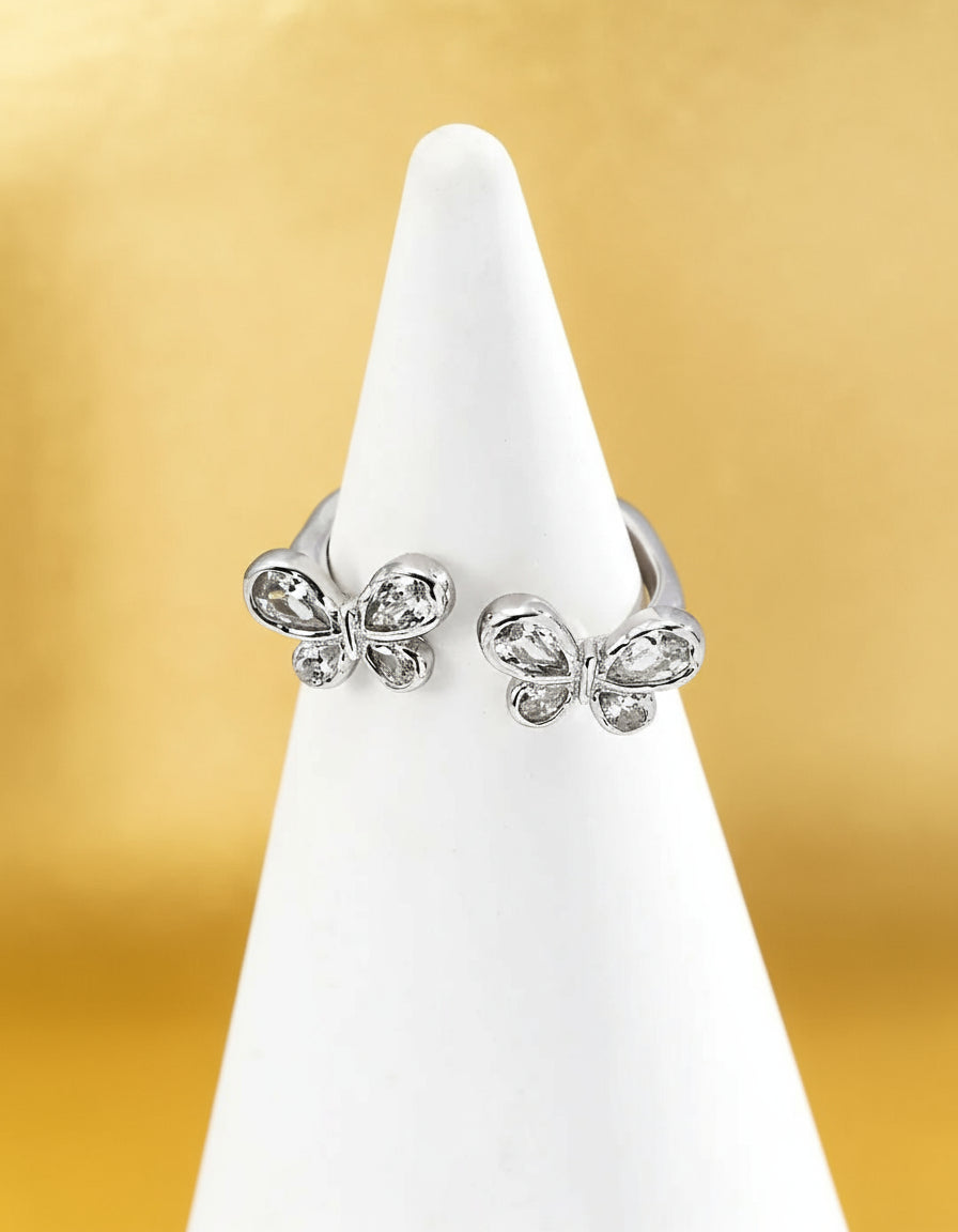Double Butterfly Zircon Ring – Sparkling Symbol of Grace