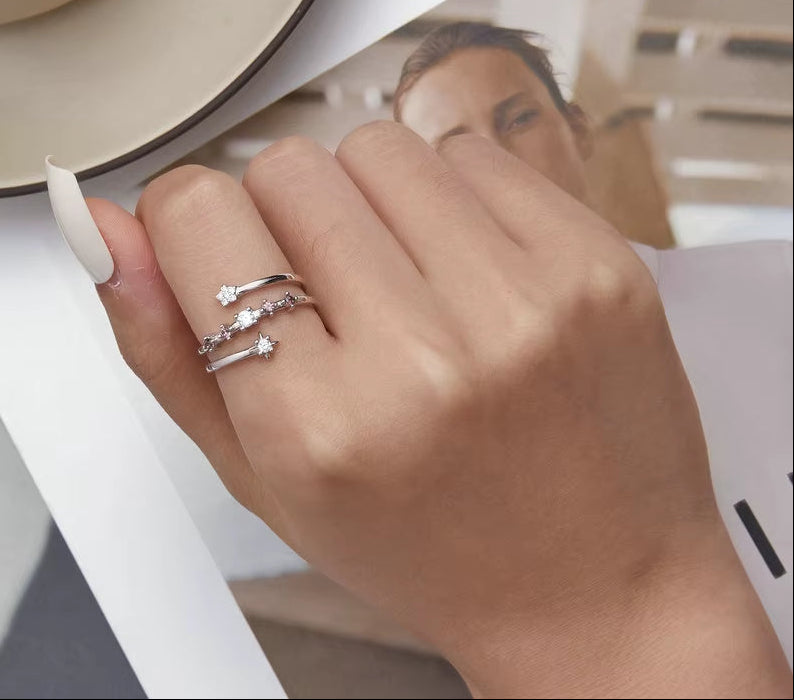 Celestial Star Ring – 925 Silver with Zircon Glow