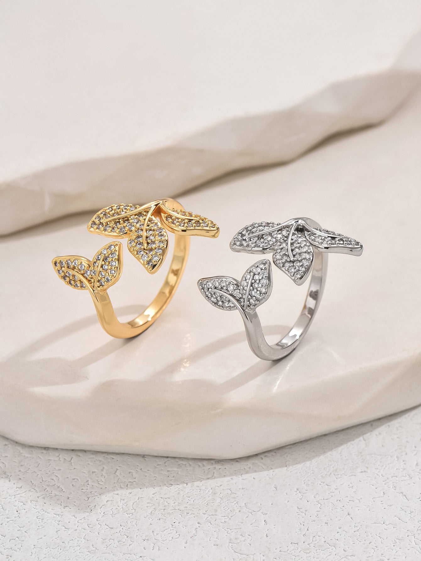 Modern Zircon Open Ring–  Fashion-Forward Elegant Glamour