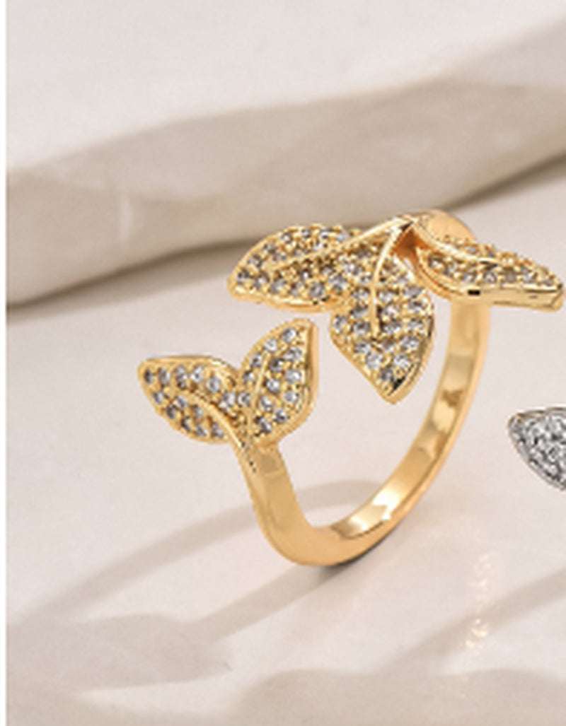Modern Zircon Open Ring–  Fashion-Forward Elegant Glamour