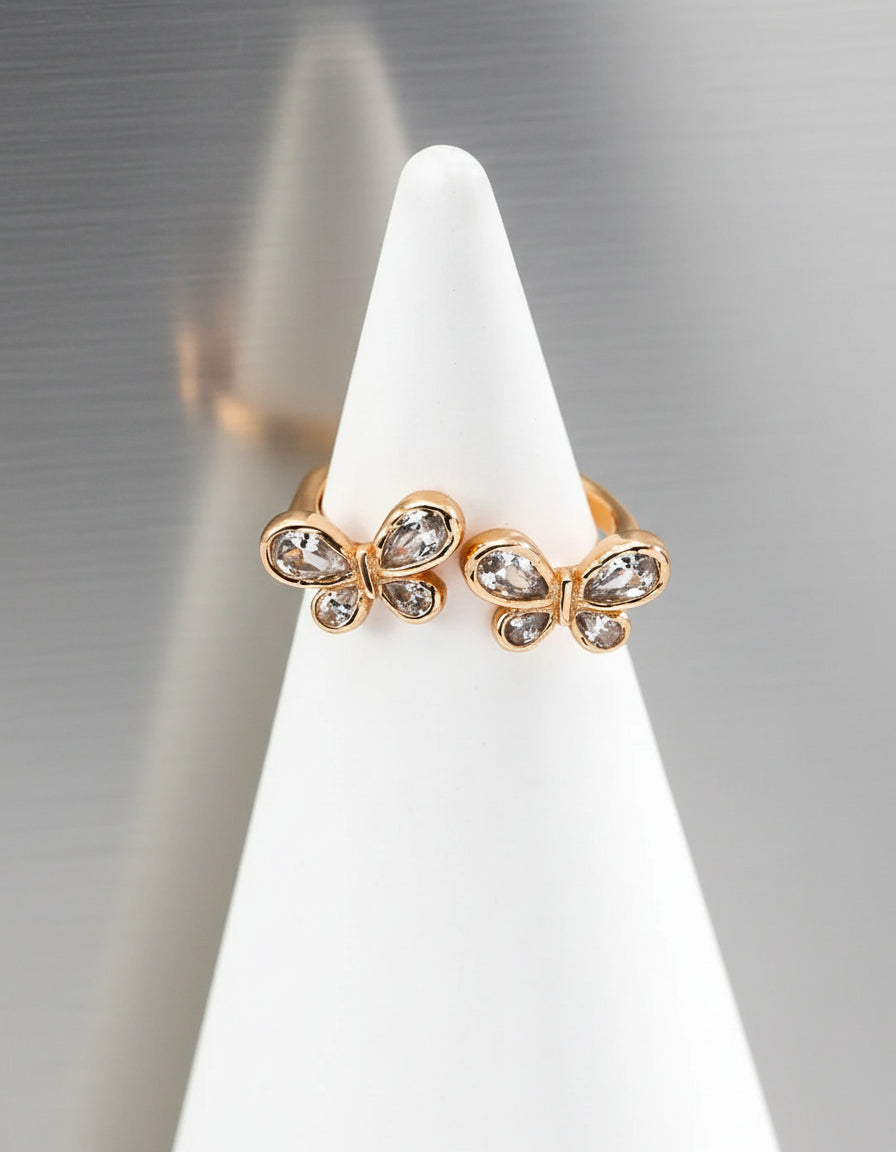 Double Butterfly Zircon Ring – Sparkling Symbol of Grace