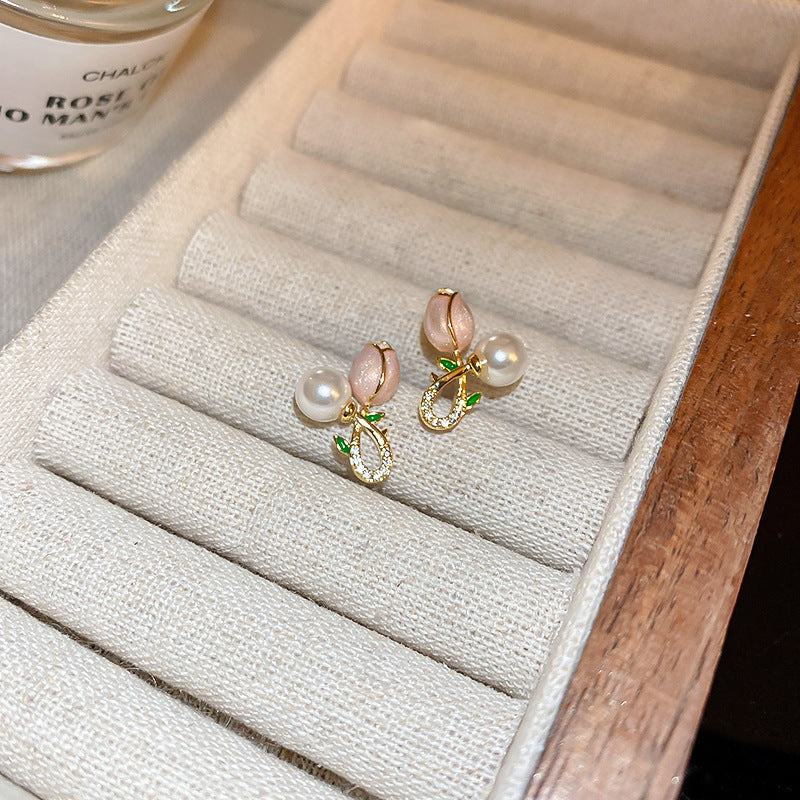 Floral Bead Earrings – Tulip-Inspired Statement Style
