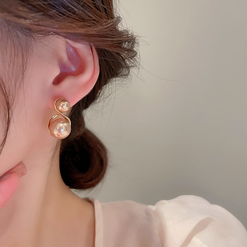 Floral Bead Earrings – Tulip-Inspired Statement Style