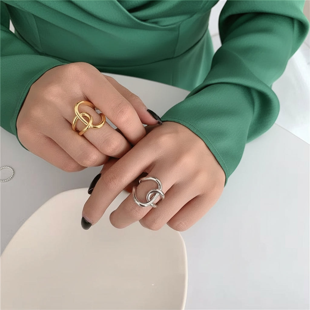 Minimalist Elegance Knot Ring – Open Cross Modern Design