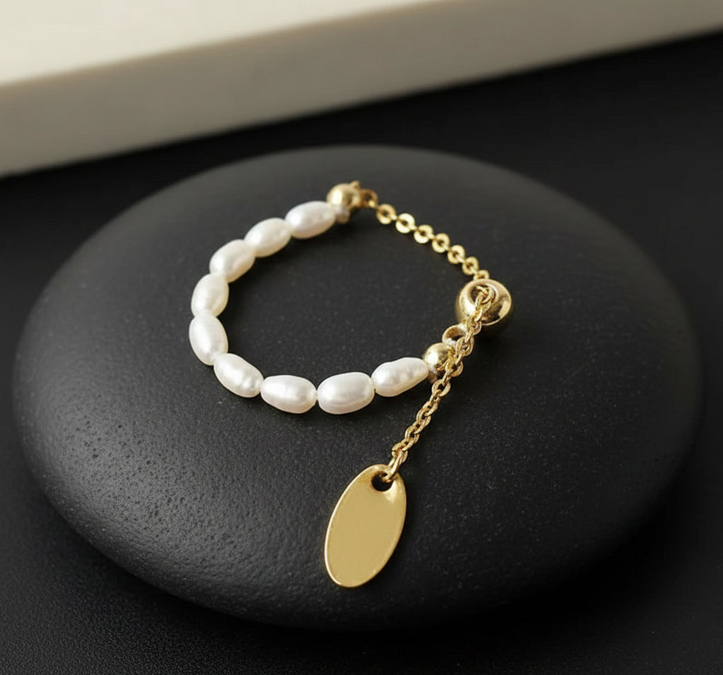 French Retro Pearl Chain Ring, Adjustable design in Gold color